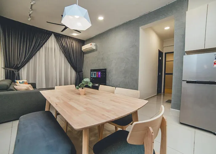 Amberside Comfy Stay 3Br In Danga Bay By Our Stay