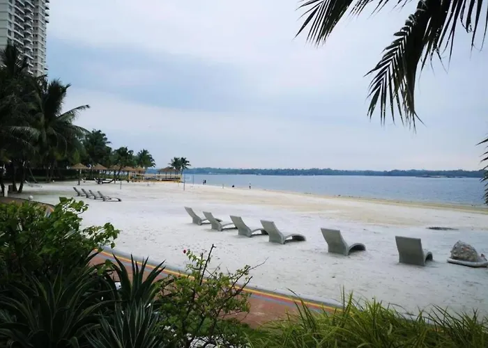 Amberside Comfy Stay 3Br In Danga Bay By Our Stay
