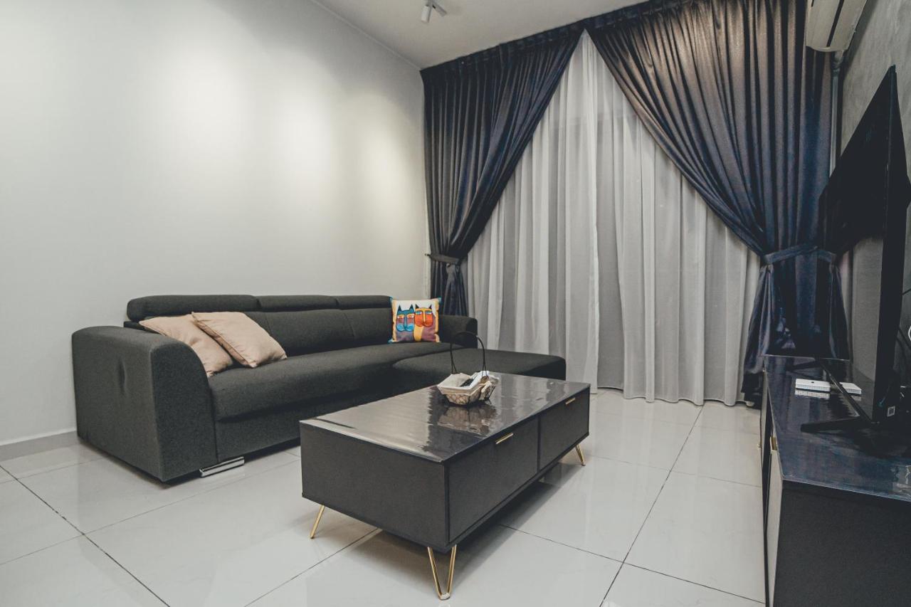 Amberside Comfy 3br In Danga Bay By Our Apartment *