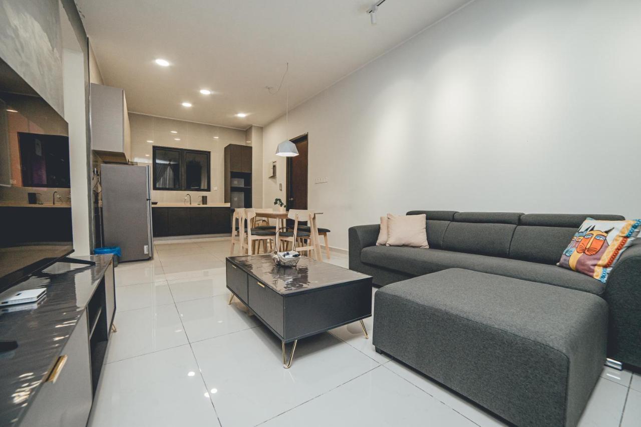 Amberside Comfy 3br In Danga Bay By Our * Johor Bahru